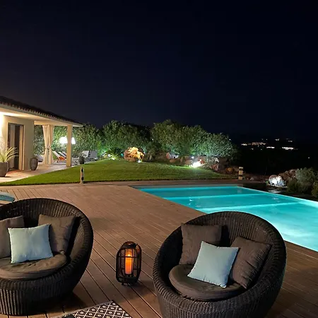 Santa Giulia 240m2 Classee 5 étoiles Vue 180 Degrès Villa *