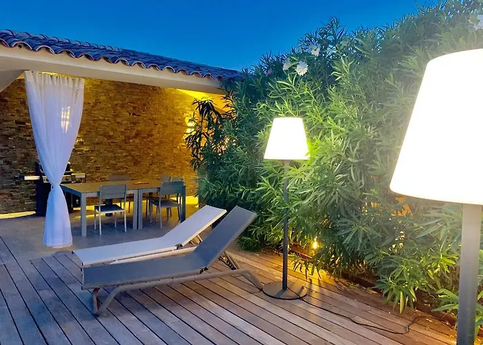 Villa Santa Giulia 240m2 Classee 5 étoiles Vue 180 Degrès Porto Vecchio